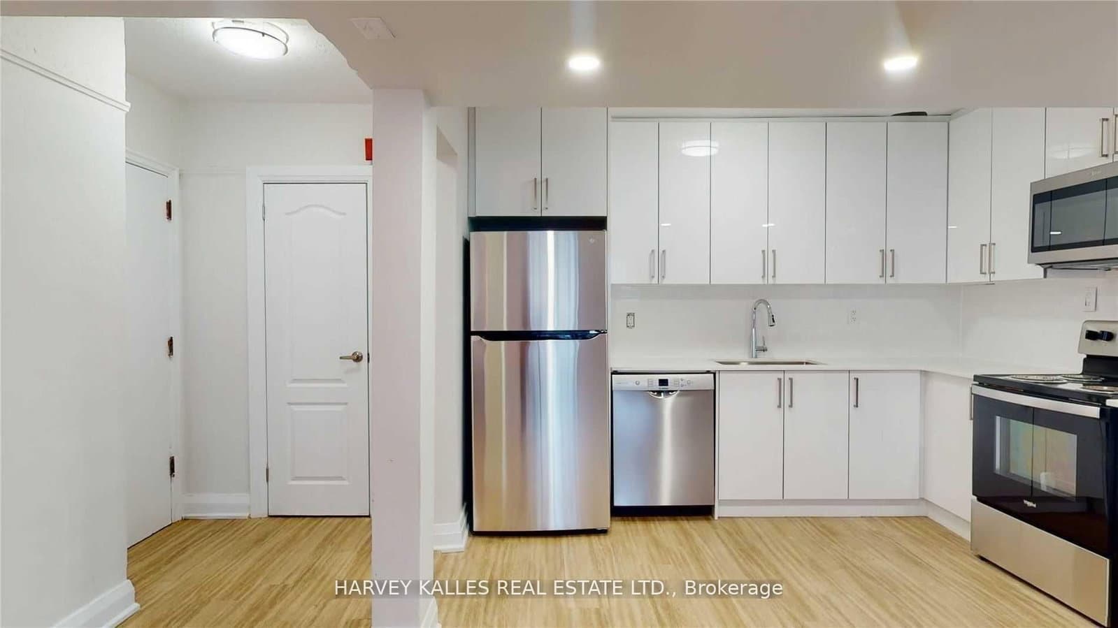 316 Lonsdale Road, Unit 2 thumbnail 13