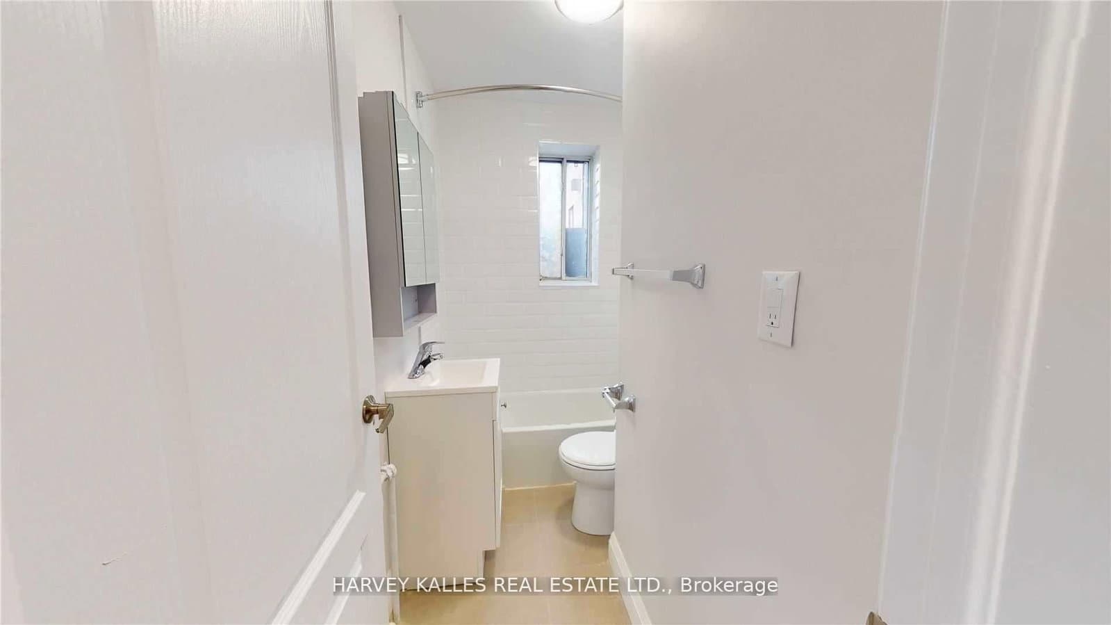 316 Lonsdale Road, Unit 2 thumbnail 21