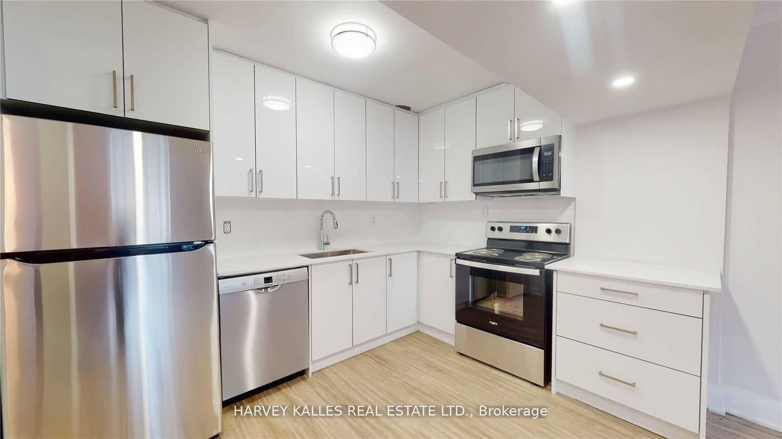316 Lonsdale Road, Unit 2 thumbnail 8