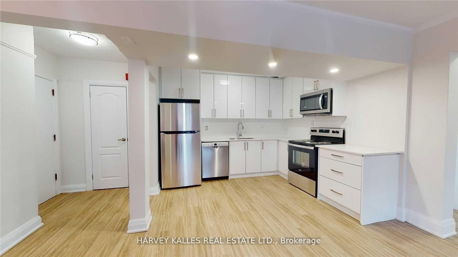 316 Lonsdale Road, Unit 2 thumbnail 9