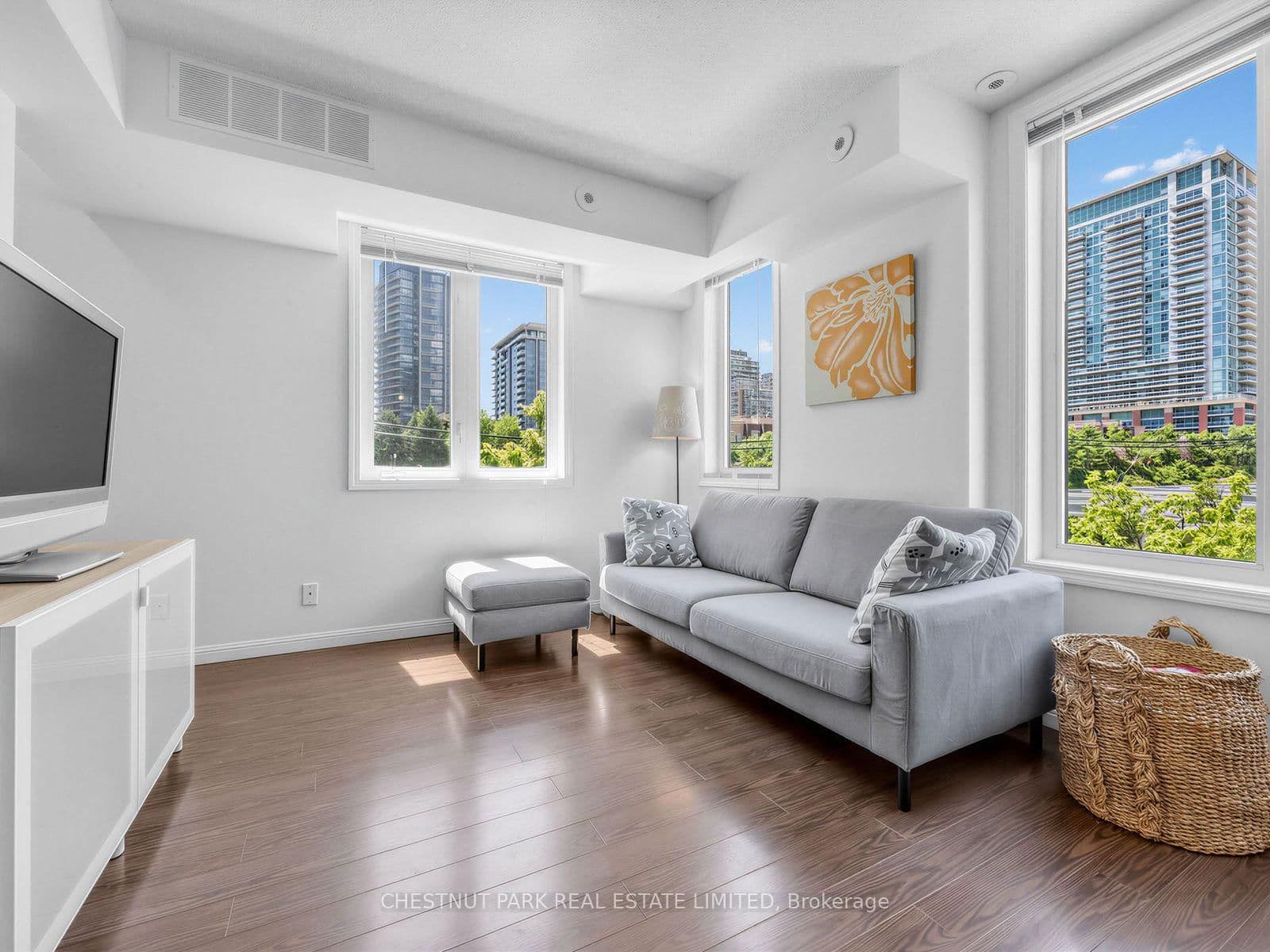 26 Douro Street, Unit 333 thumbnail 11