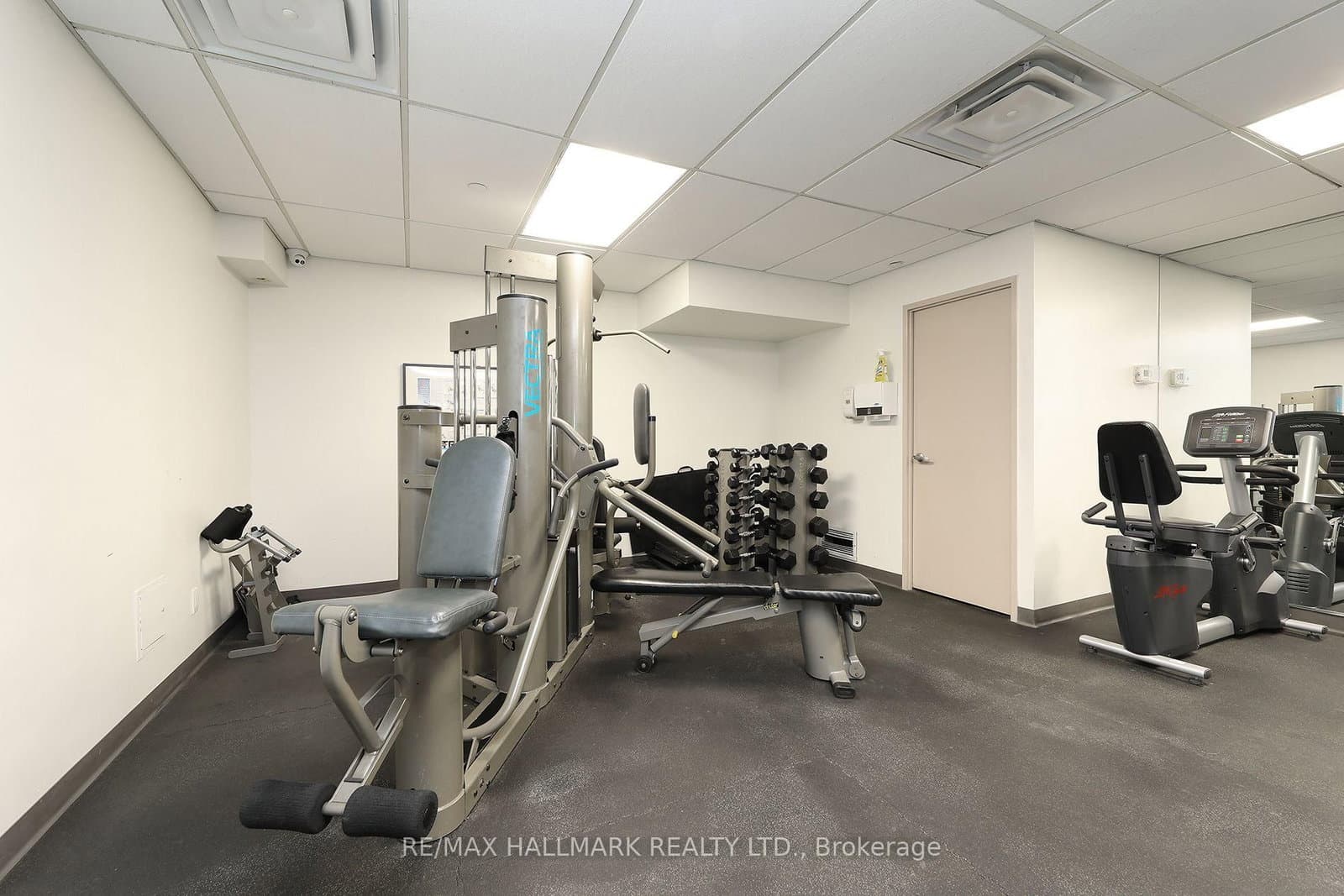 10 Kenneth Avenue, Unit 1704 thumbnail 42