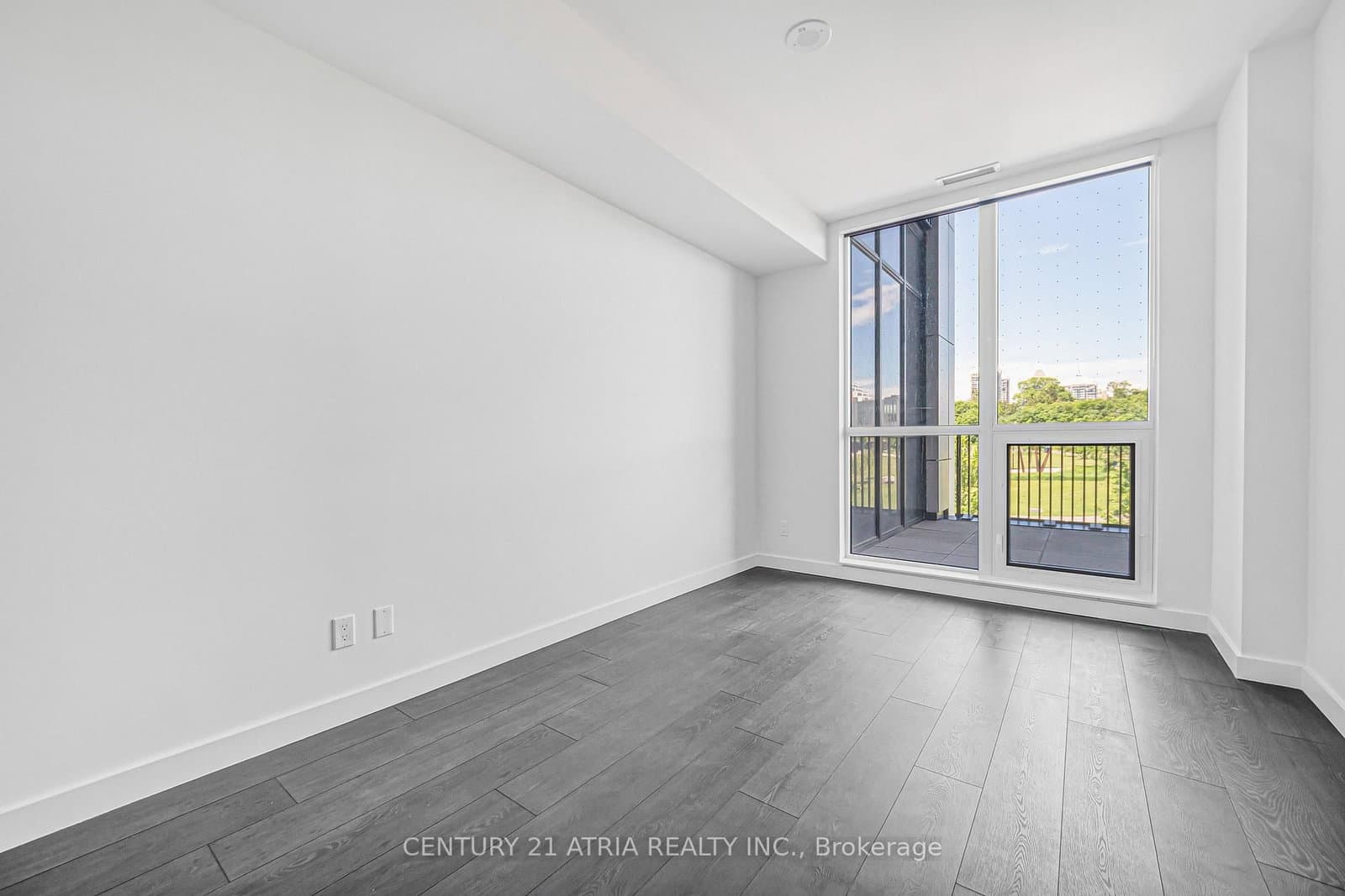 18 Esther Shiner Boulevard, Unit 210 thumbnail 16