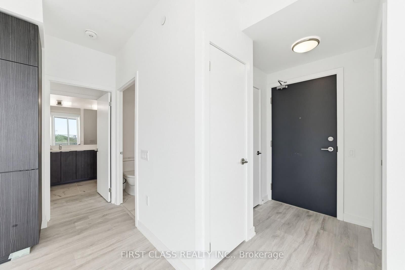 8 Olympic Garden Drive, Unit S707 thumbnail 13