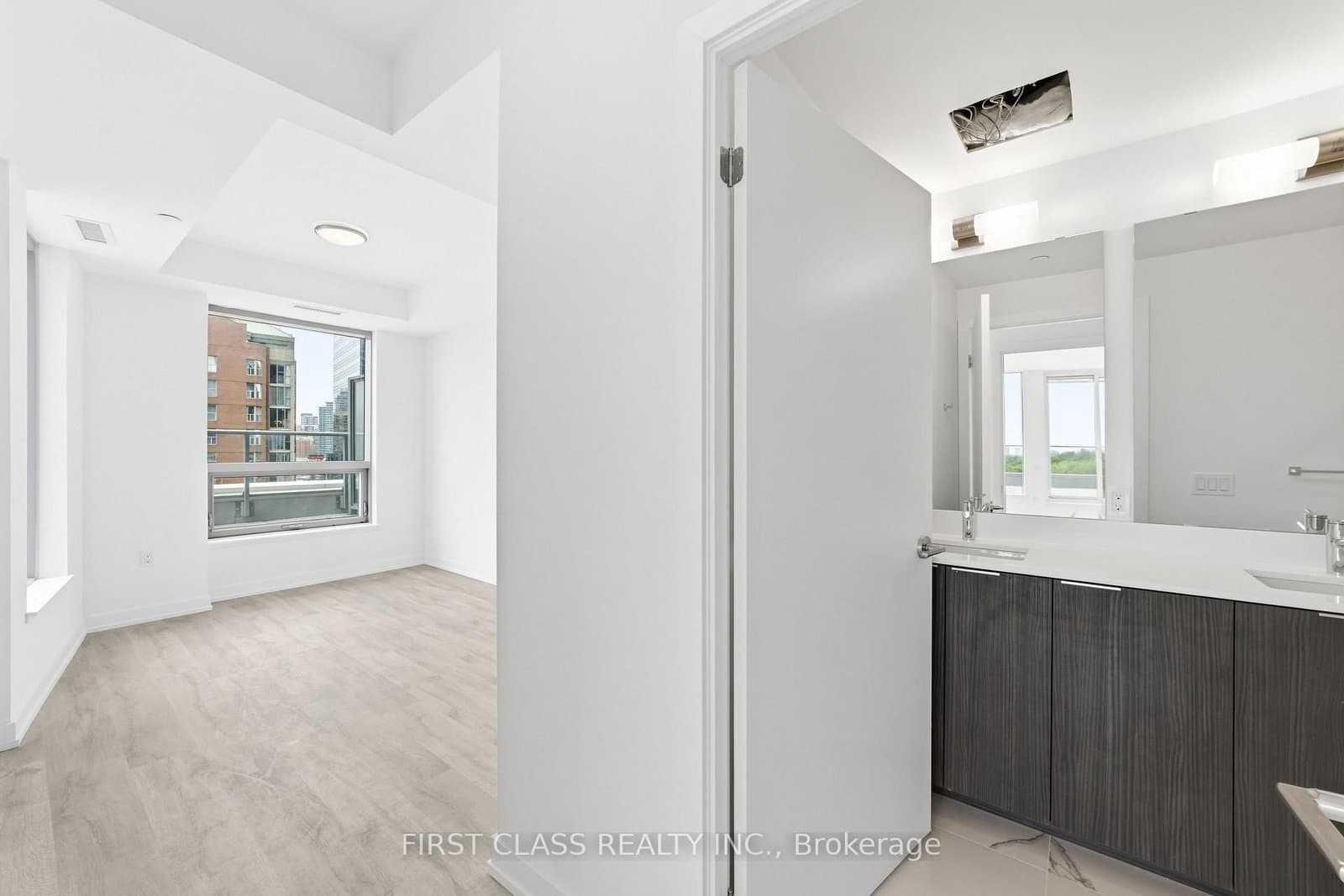 8 Olympic Garden Drive, Unit S707 thumbnail 14
