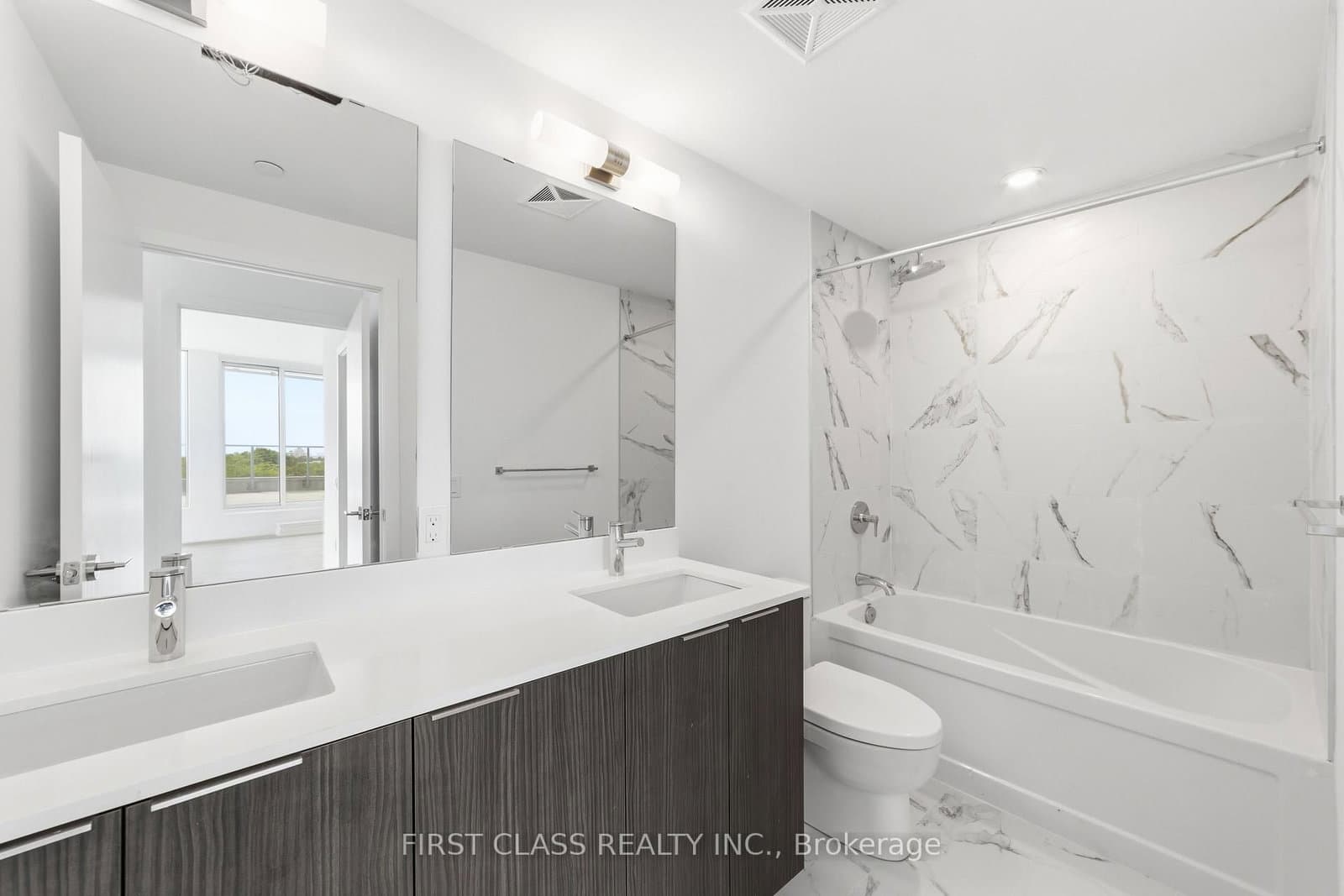 8 Olympic Garden Drive, Unit S707 thumbnail 17