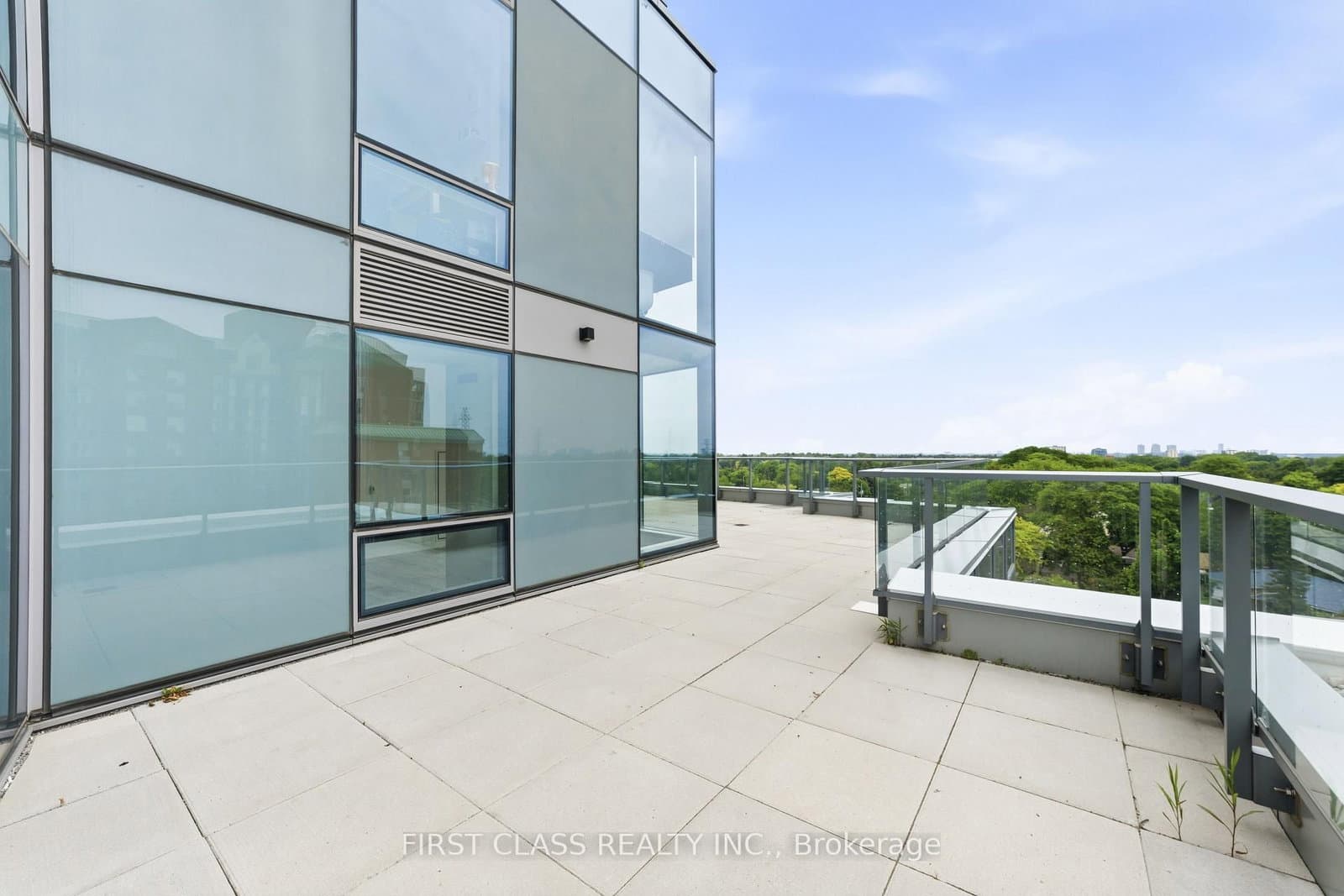 8 Olympic Garden Drive, Unit S707 thumbnail 4