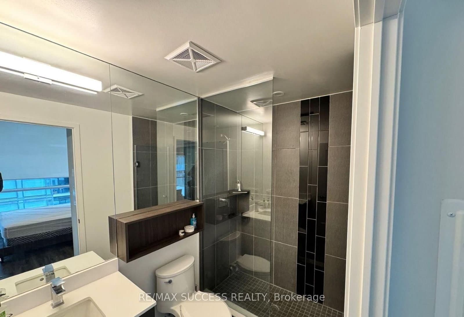 70 Princess Street, Unit 1925A thumbnail 19