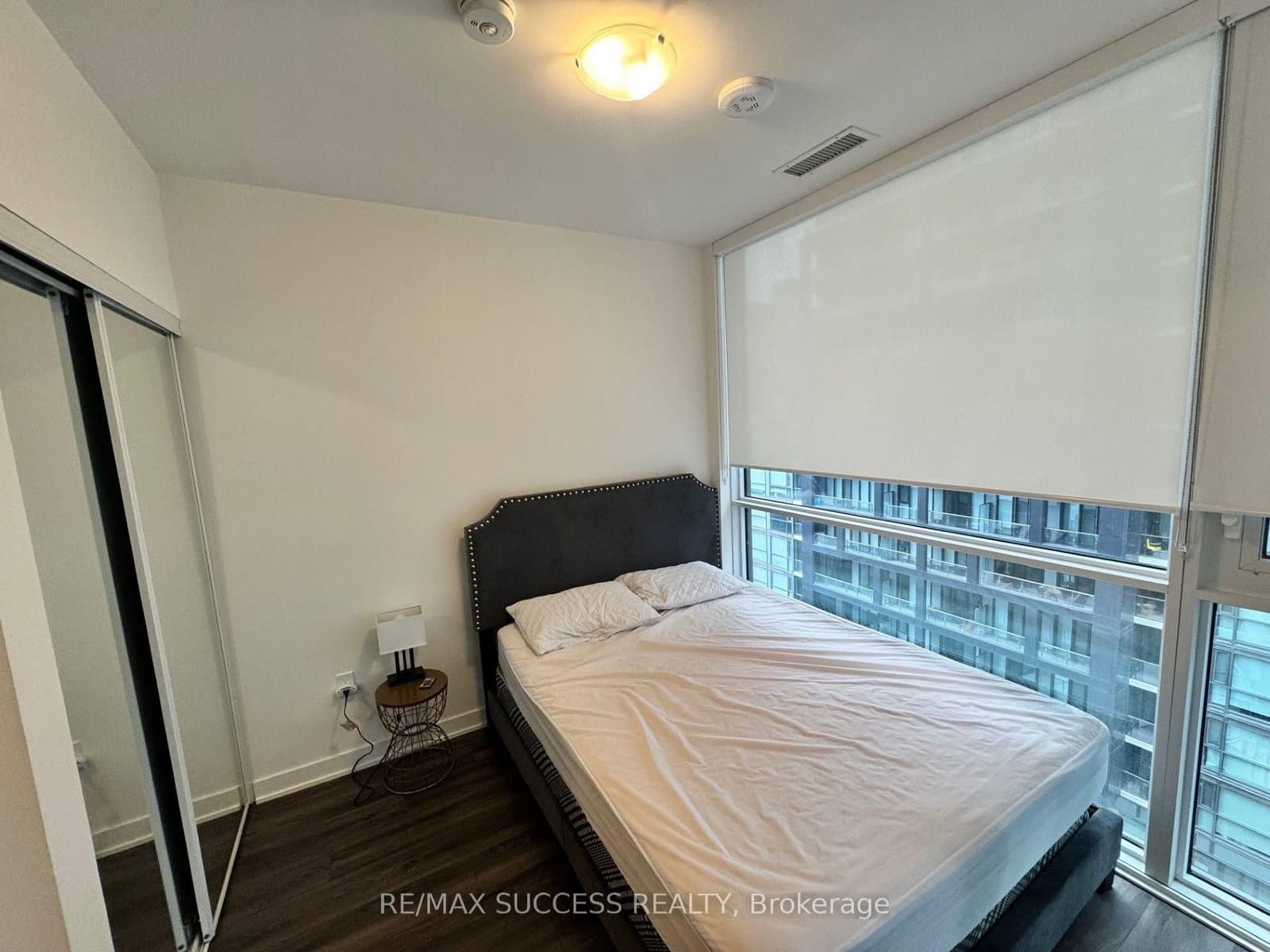 70 Princess Street, Unit 1925A thumbnail 23