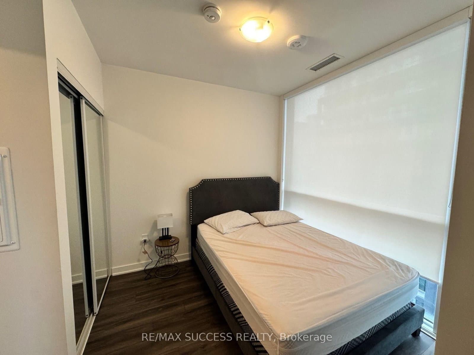 70 Princess Street, Unit 1925A thumbnail 24
