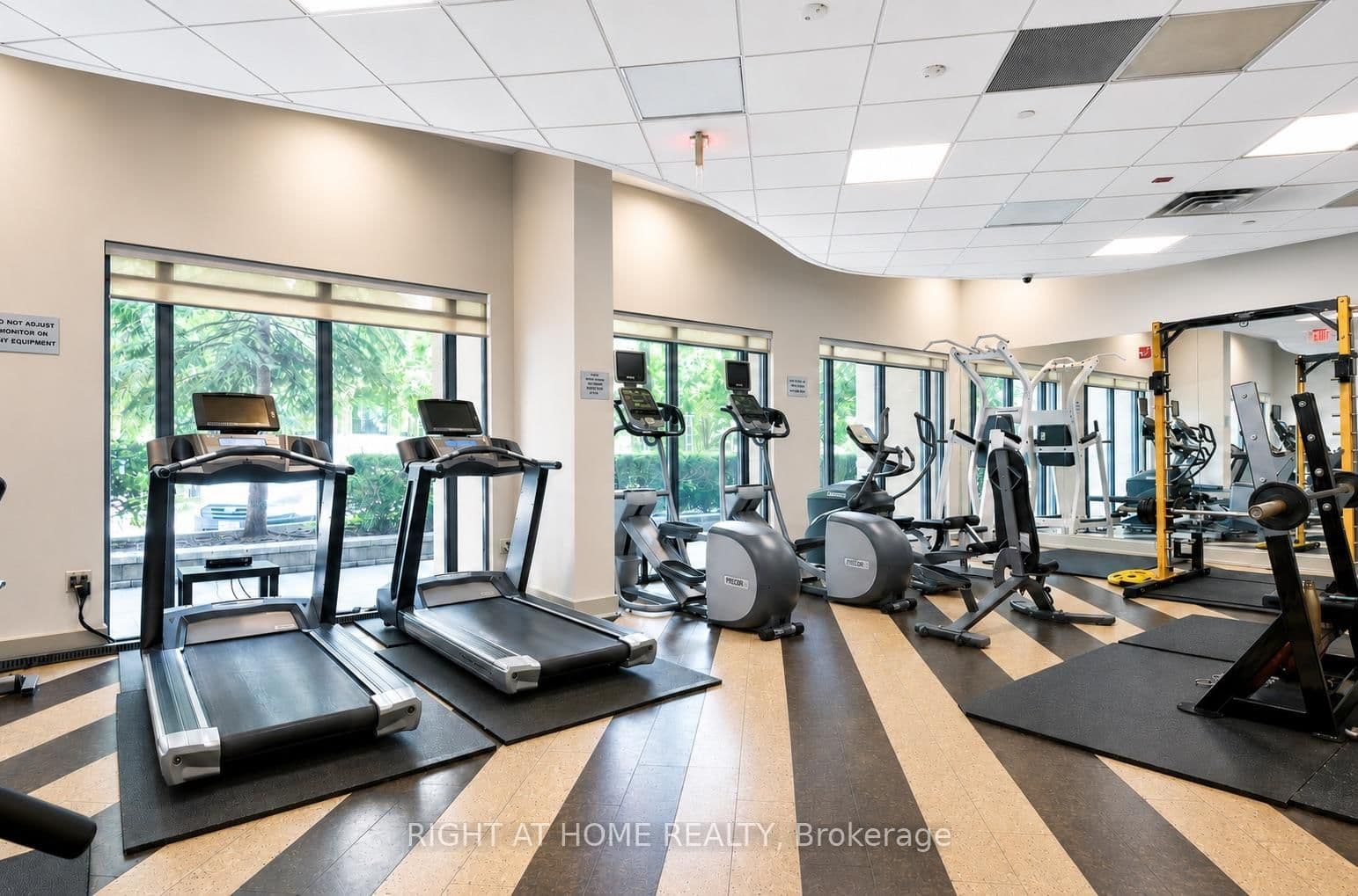 650 Sheppard Avenue E, Unit 403 thumbnail 3