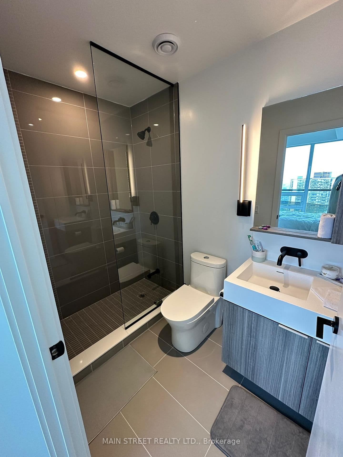 117 Broadway Avenue, Unit 2207 thumbnail 6