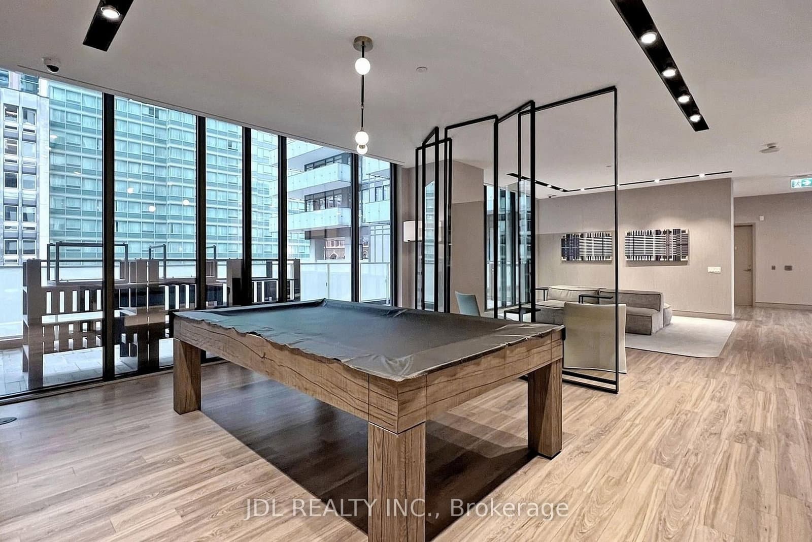 25 Richmond Street E, Unit 1702 thumbnail 13