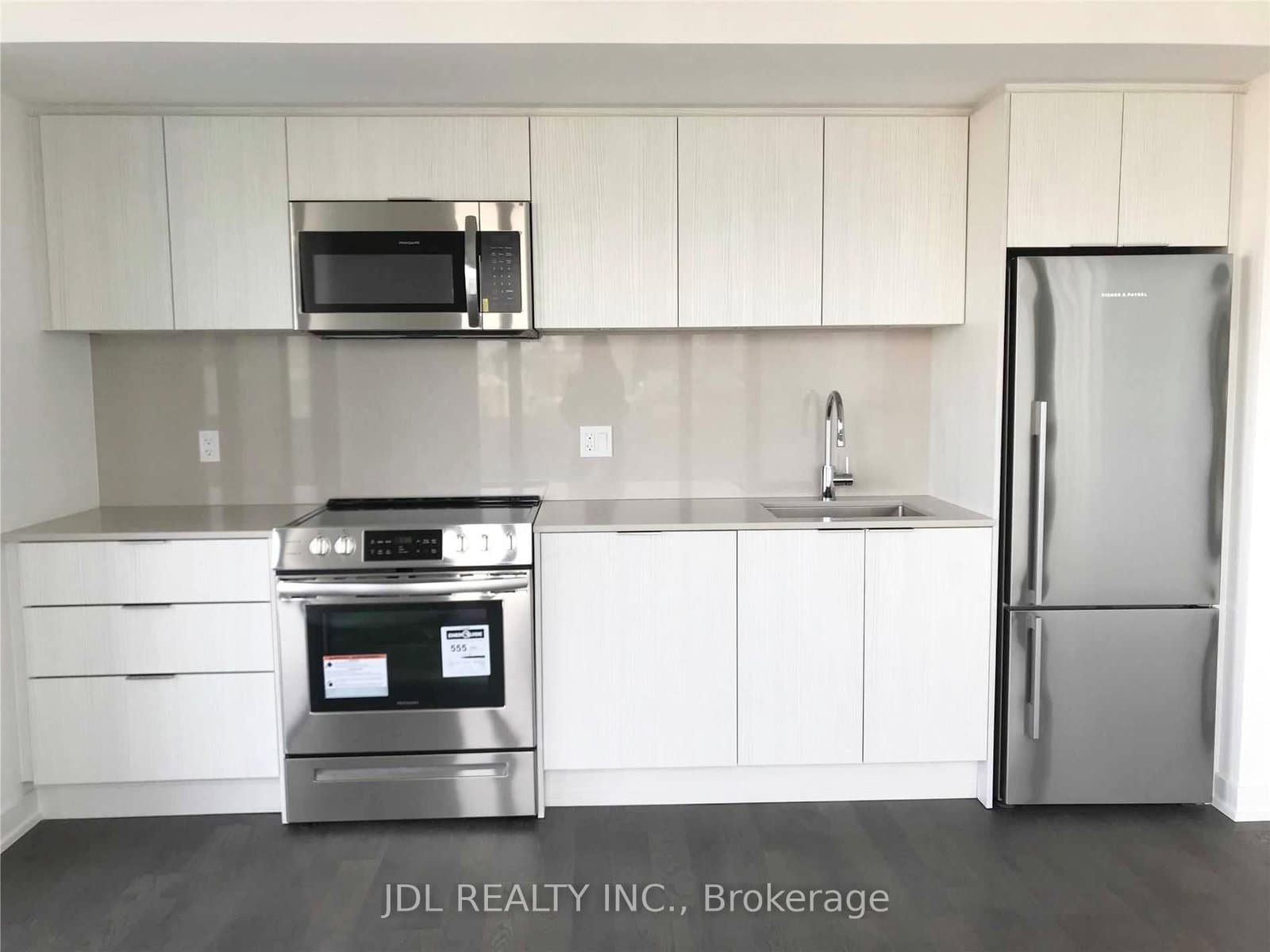 25 Richmond Street E, Unit 1702 thumbnail 4