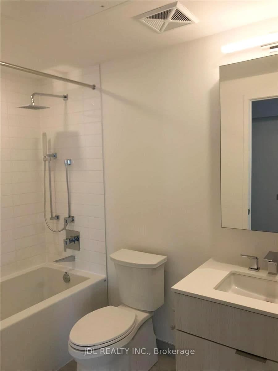25 Richmond Street E, Unit 1702 thumbnail 6