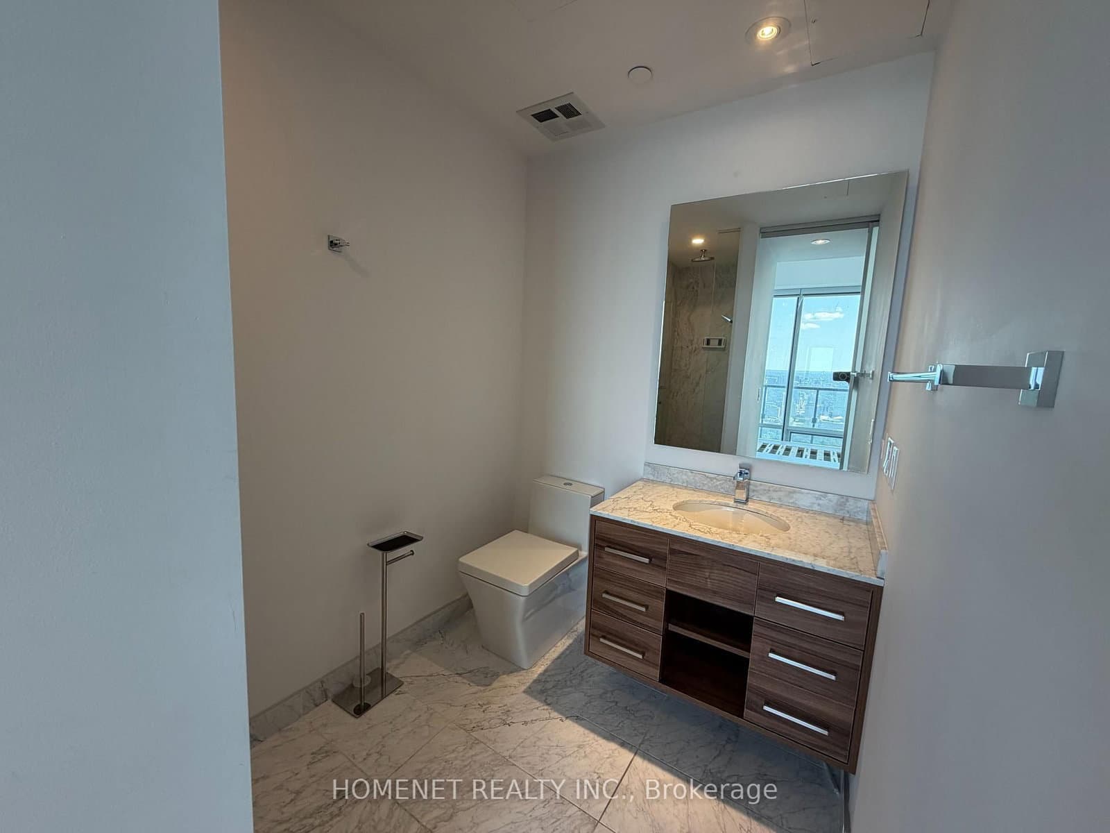 488 University Avenue, Unit 5101 thumbnail 10