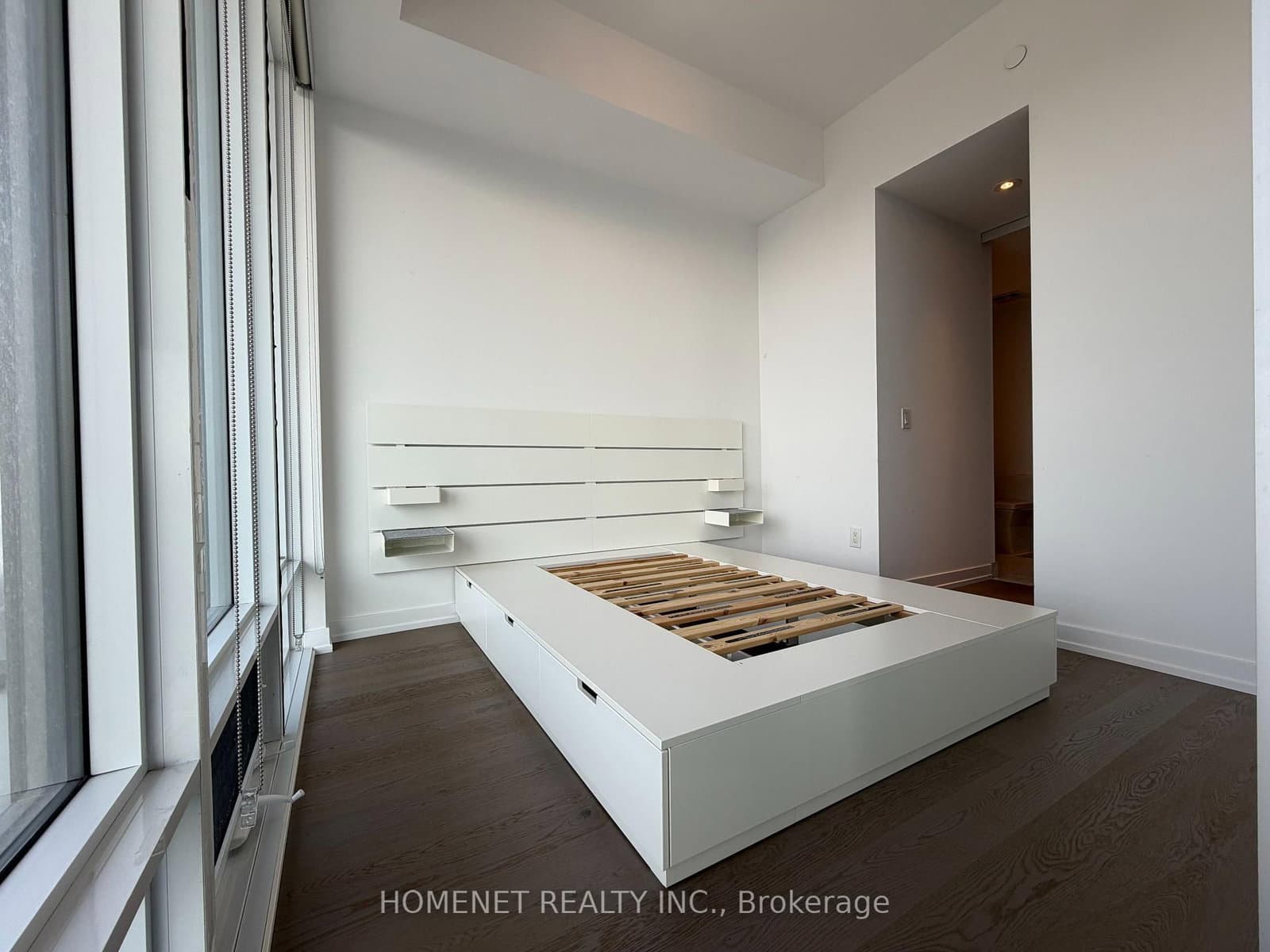 488 University Avenue, Unit 5101 thumbnail 9