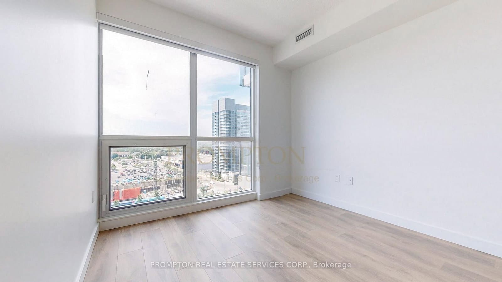 95 McMahon Drive, Unit 1109 thumbnail 21