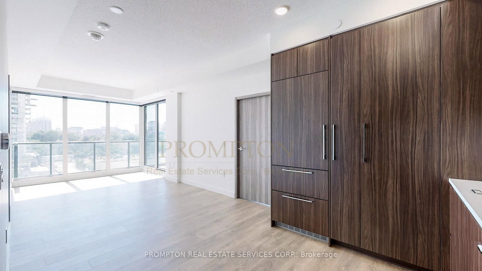 95 McMahon Drive, Unit 1109 thumbnail 28