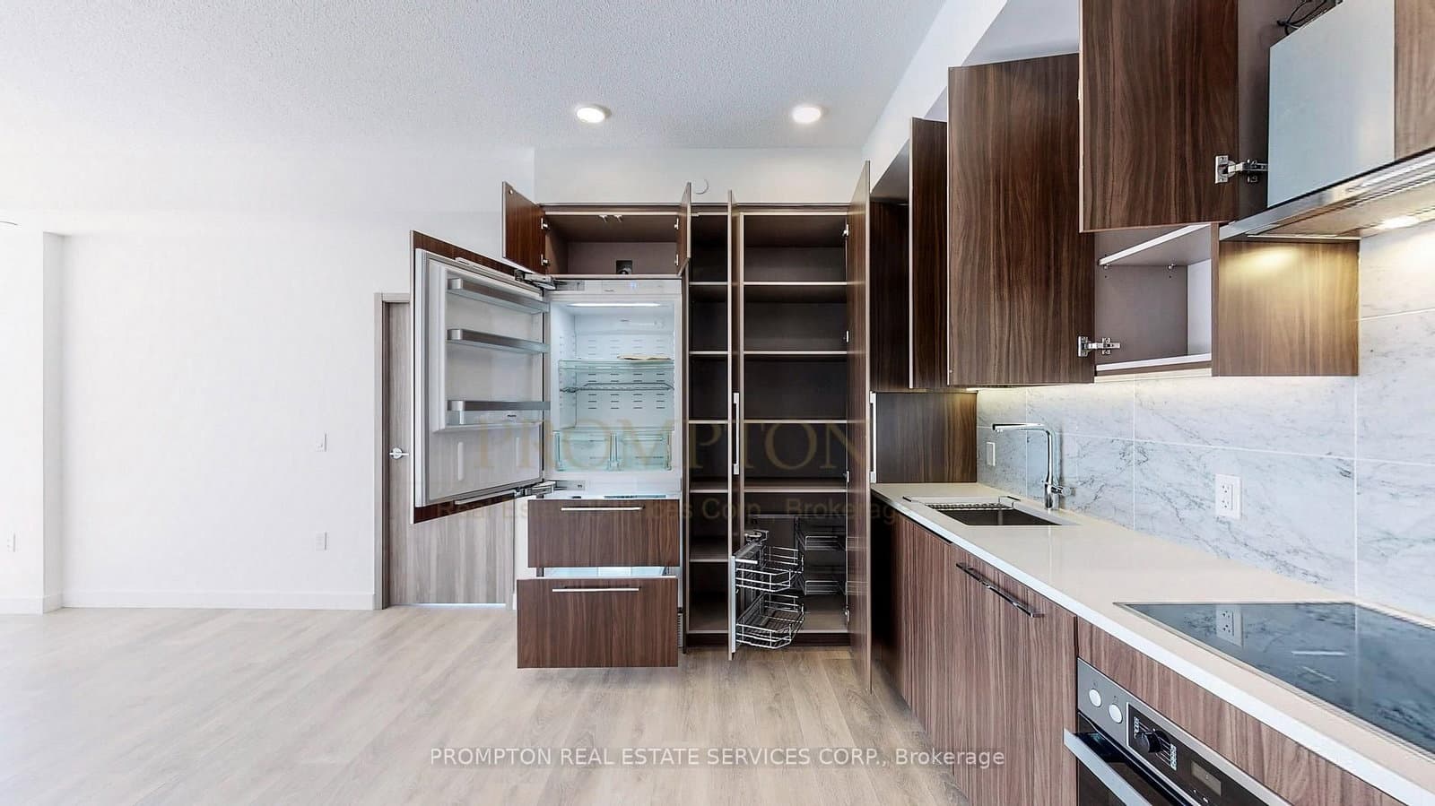 95 McMahon Drive, Unit 1109 thumbnail 13