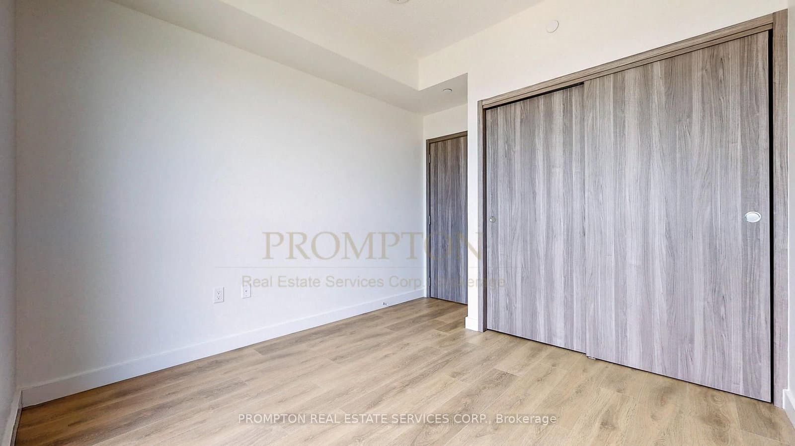 95 McMahon Drive, Unit 1109 thumbnail 22