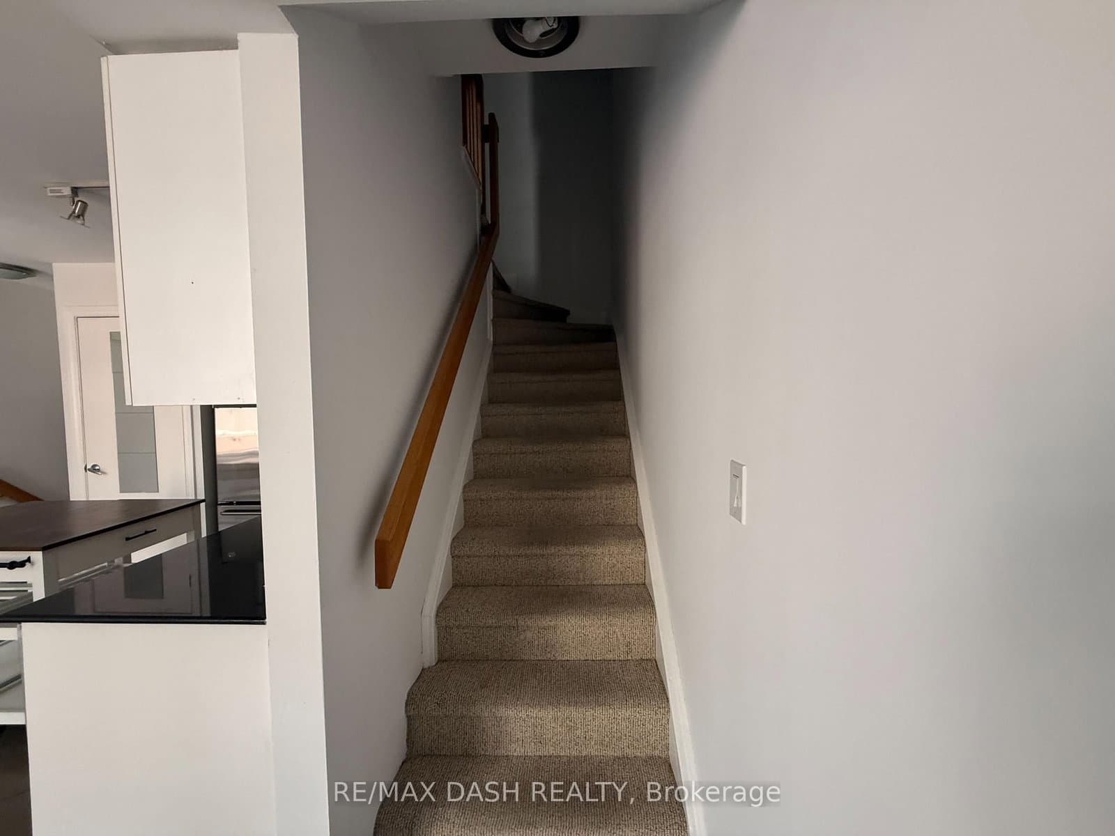 415 Jarvis Street, Unit 342 thumbnail 11