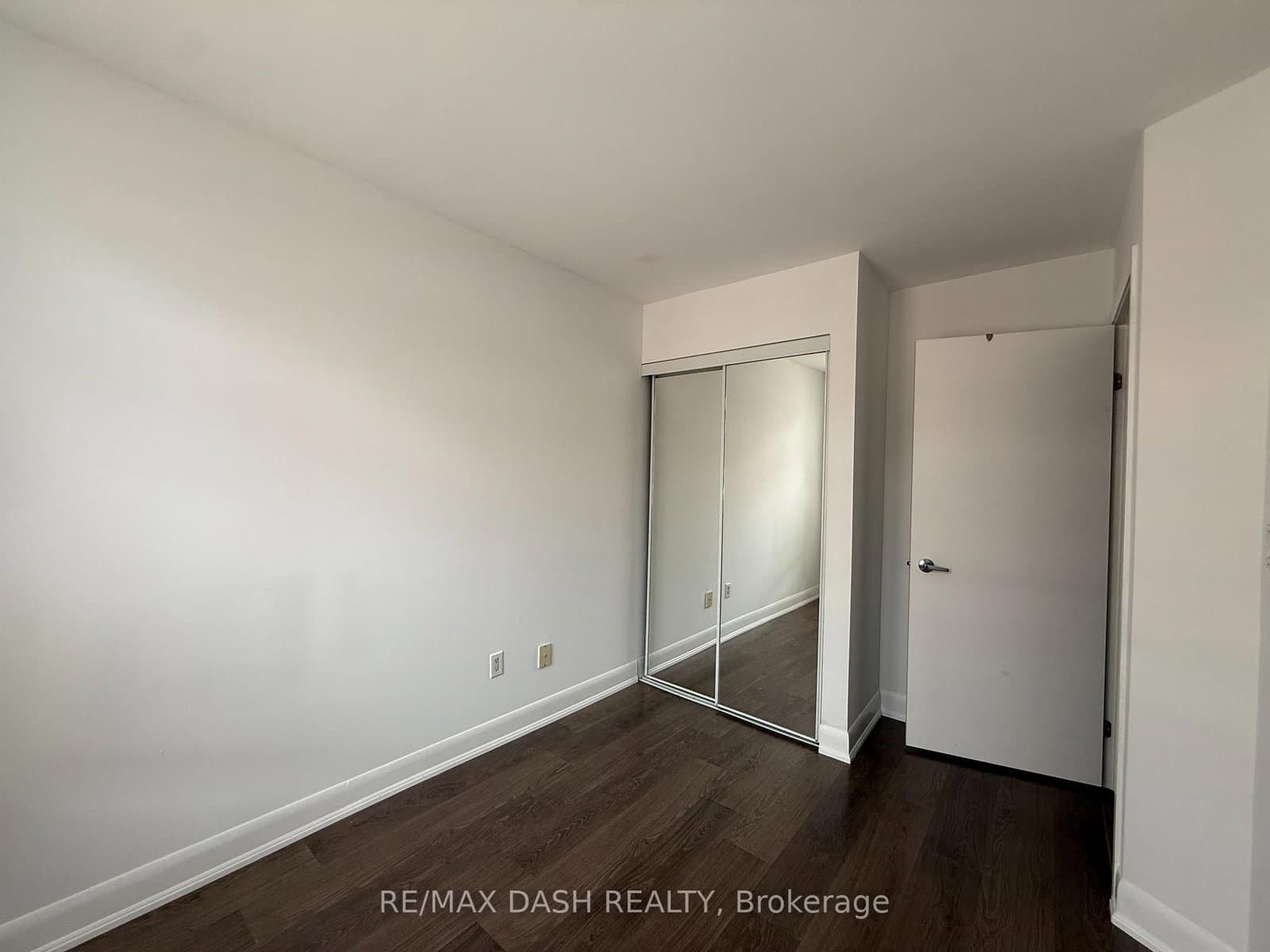 415 Jarvis Street, Unit 342 thumbnail 15