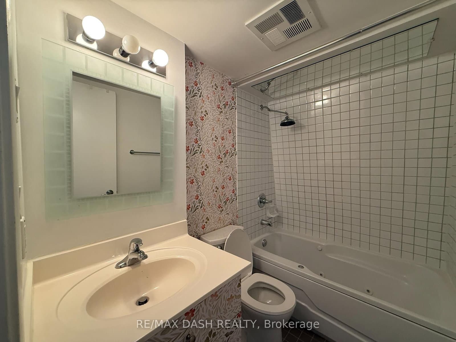 415 Jarvis Street, Unit 342 thumbnail 16