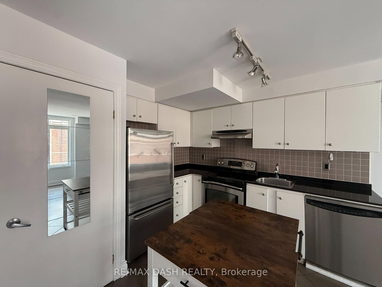415 Jarvis Street, Unit 342 thumbnail 7