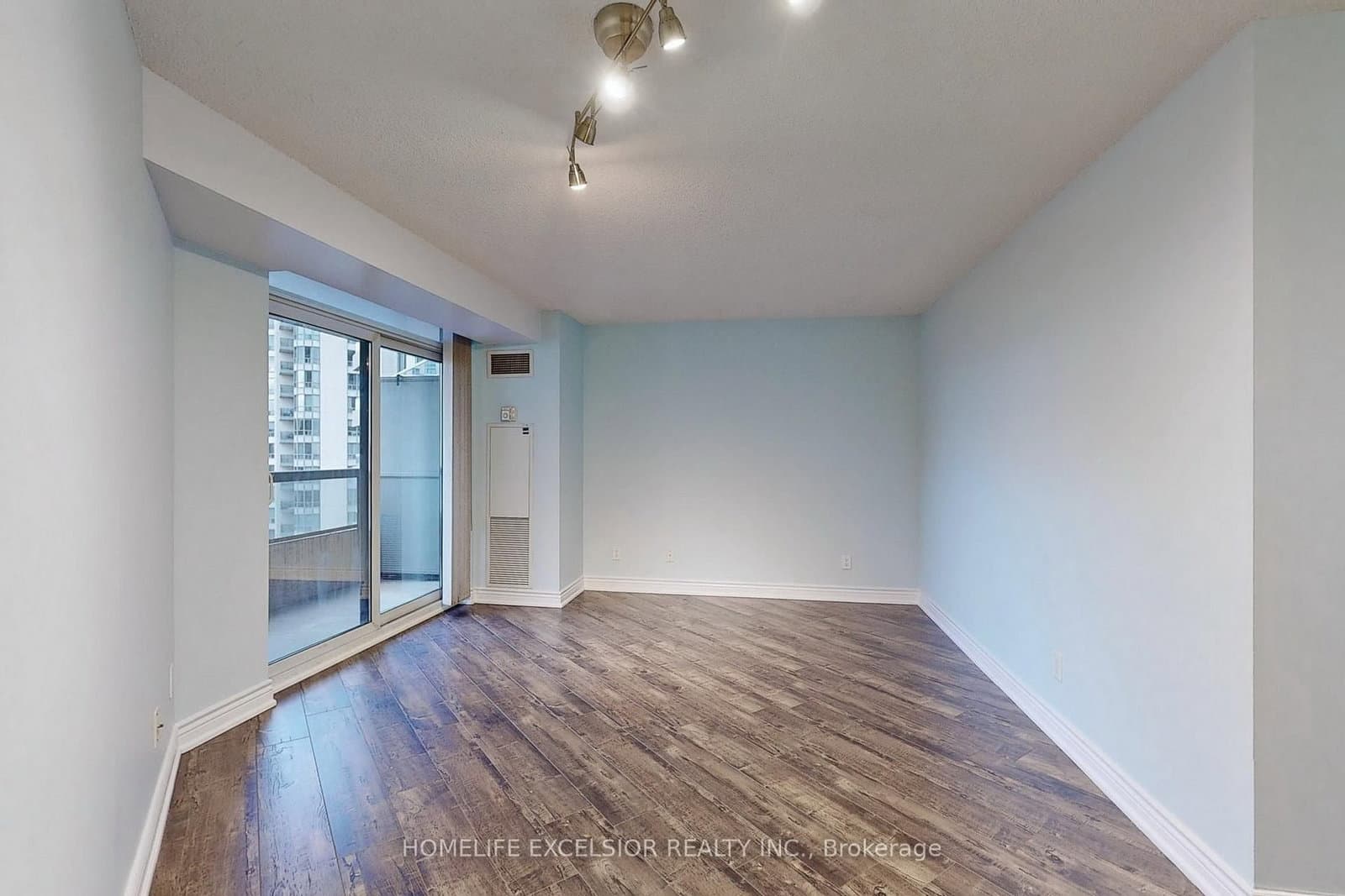 15 Northtown Way, Unit 2029 thumbnail 4