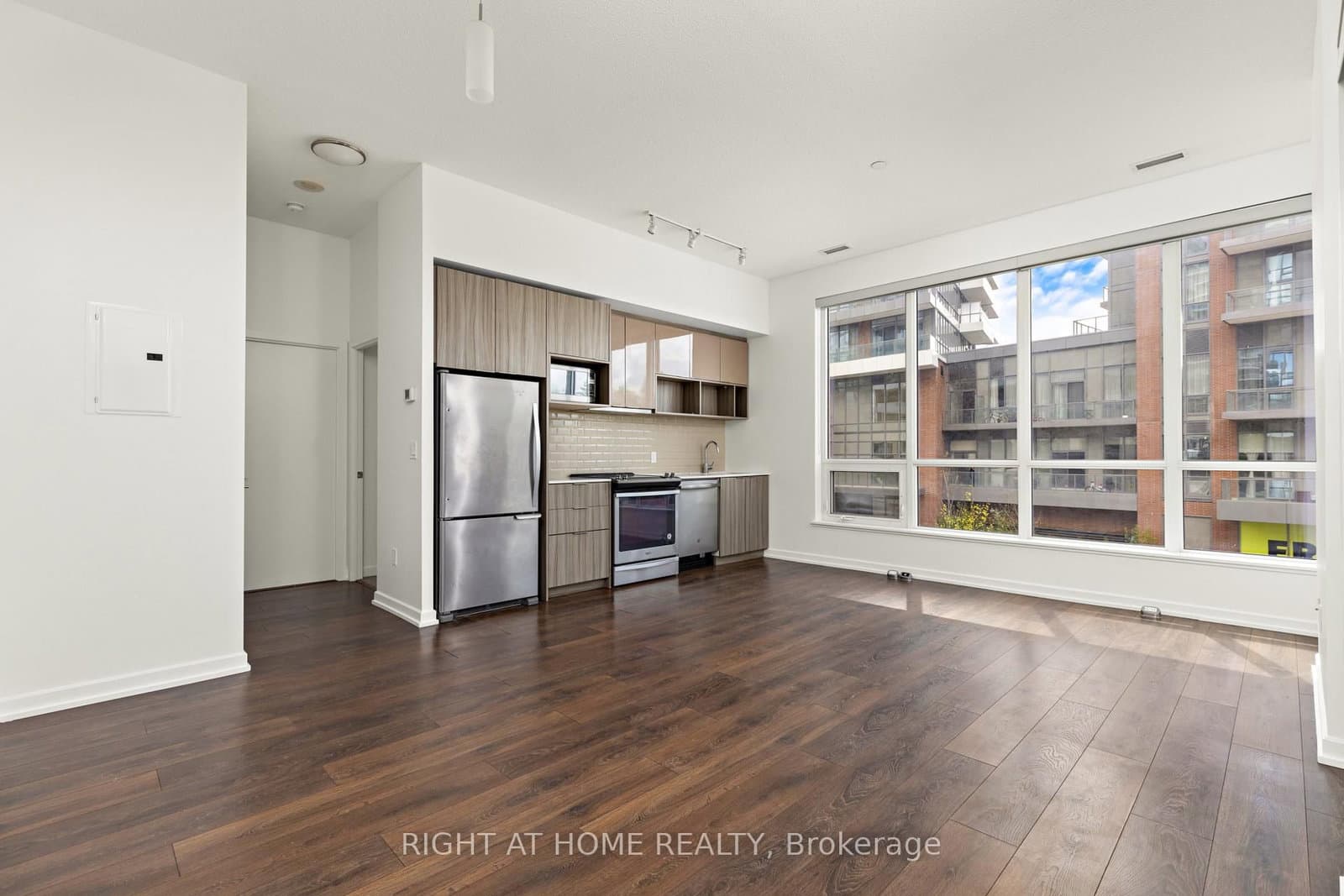 52 Forest Manor Road, Unit 108 thumbnail 16