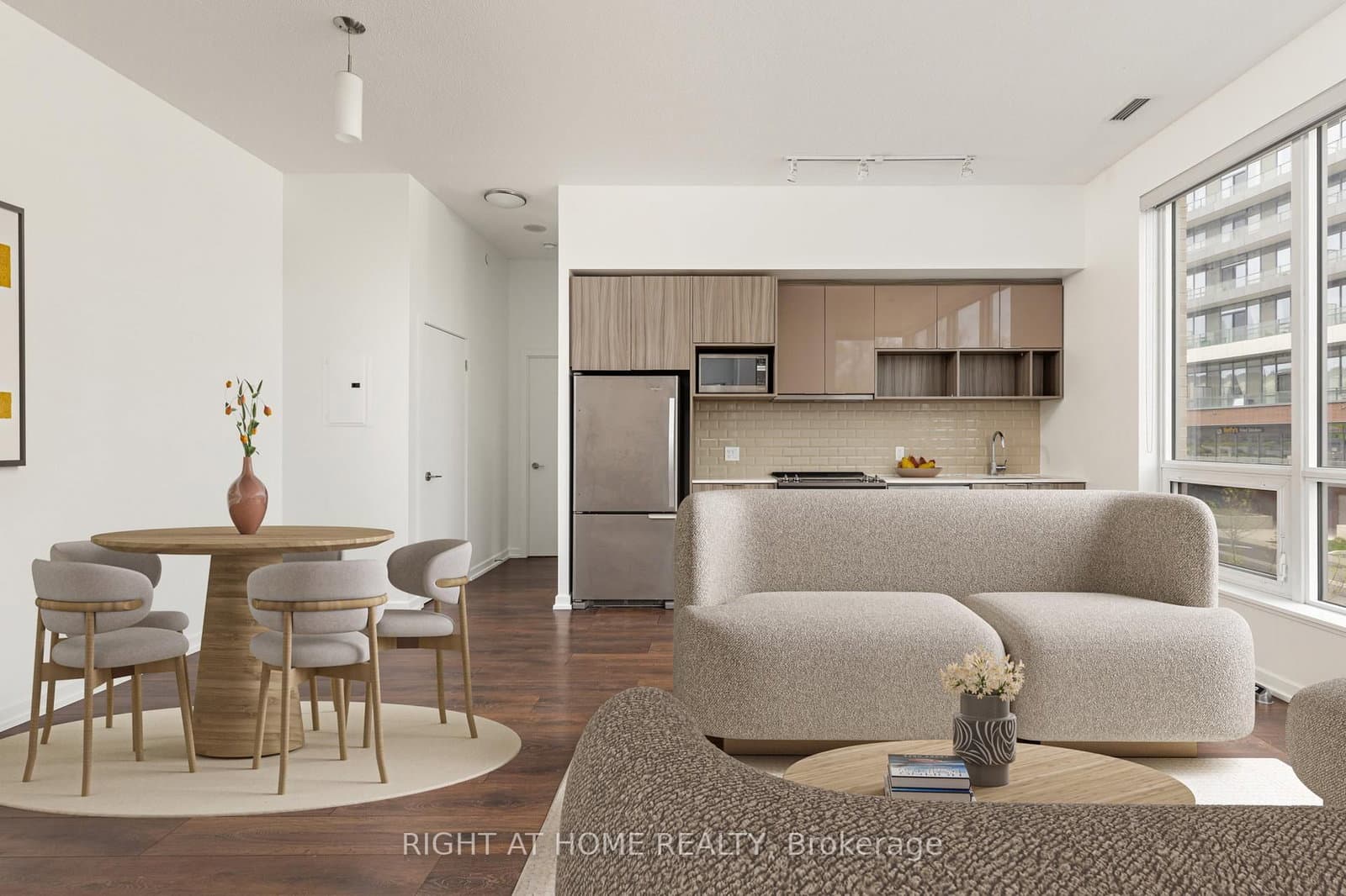 52 Forest Manor Road, Unit 108 thumbnail 2