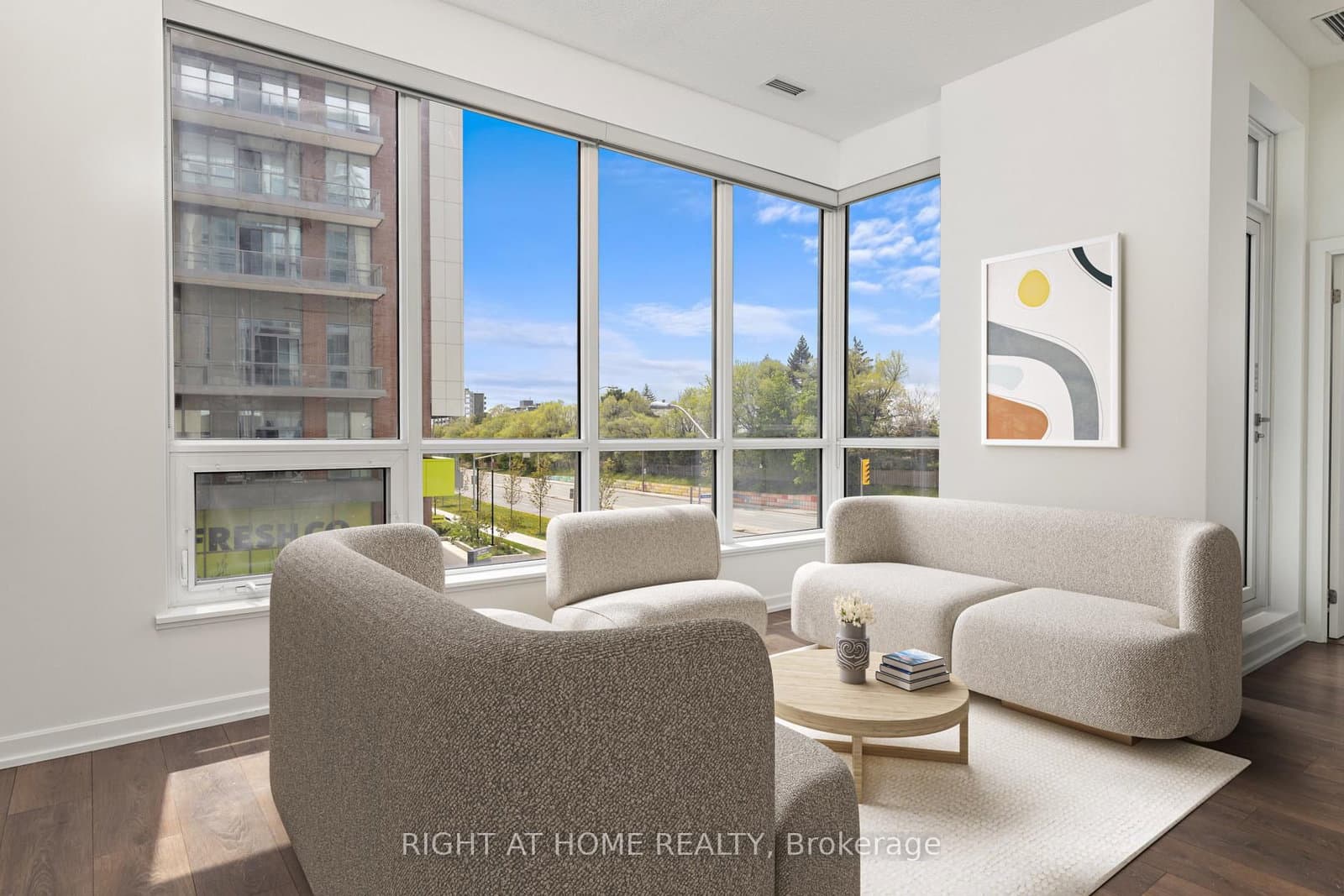 52 Forest Manor Road, Unit 108 thumbnail 3