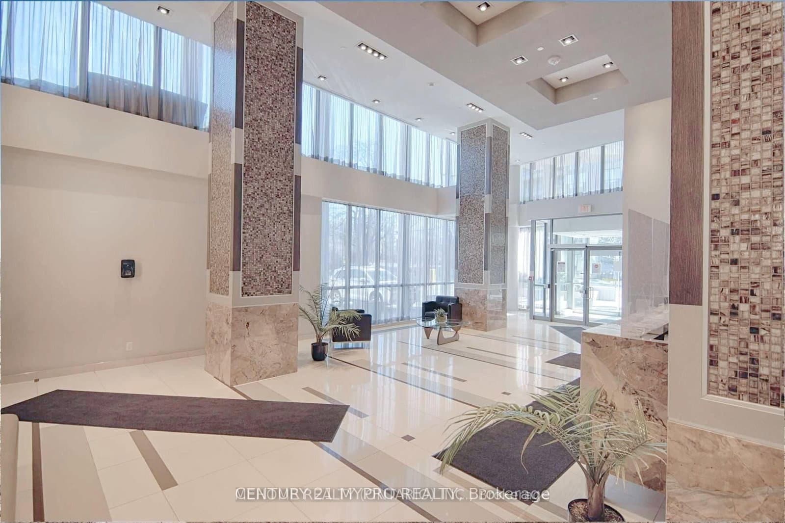 26 Norton Avenue, Unit 1605 thumbnail 2