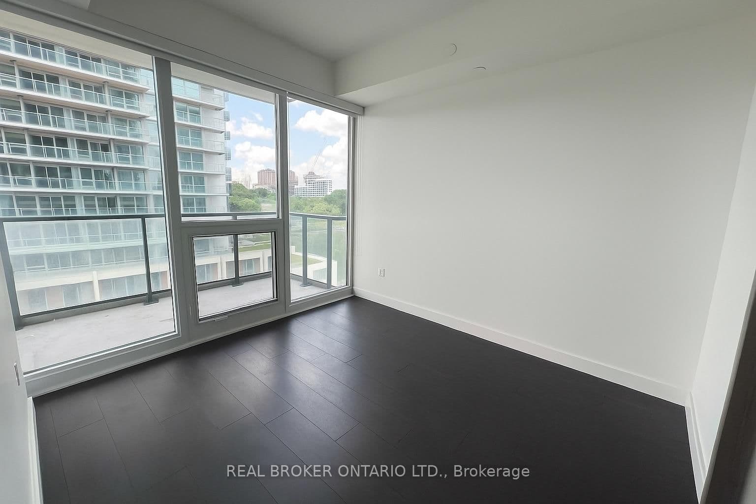 85 Mcmahon Drive, Unit 1008 thumbnail 3