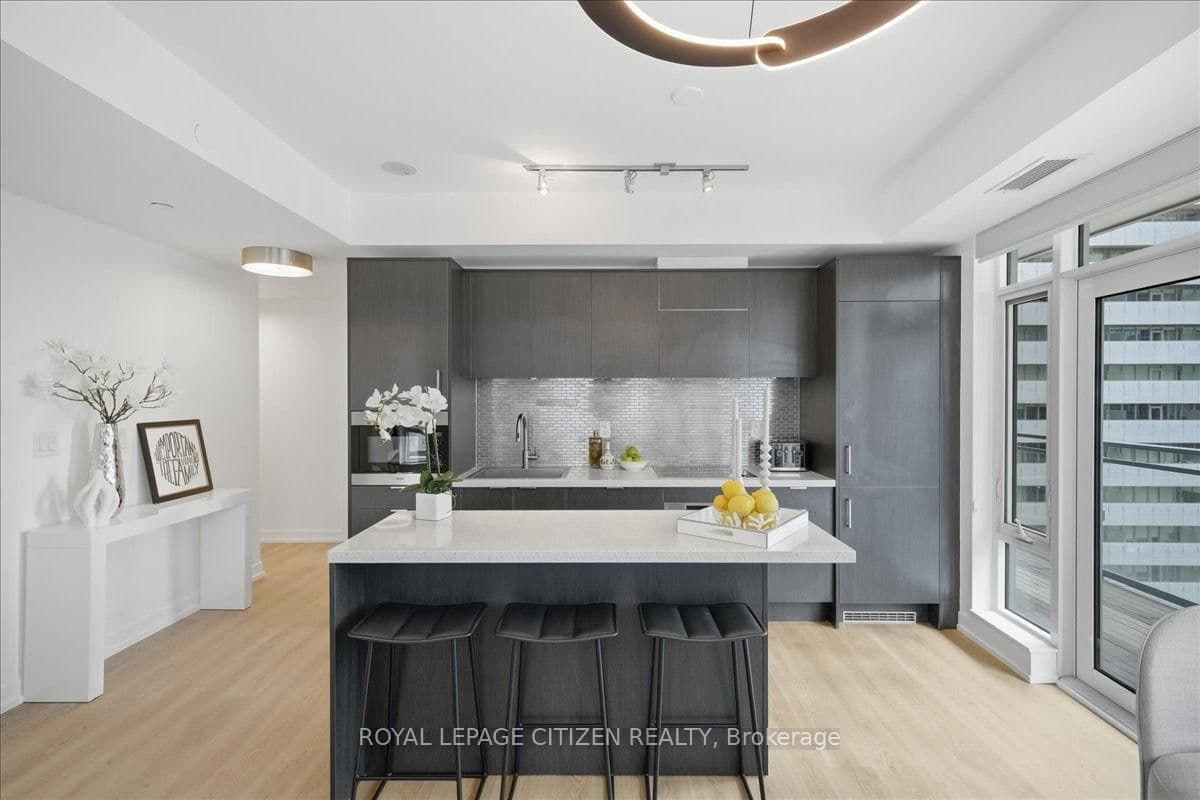 21 Widmer Street, Unit 1911 thumbnail 12
