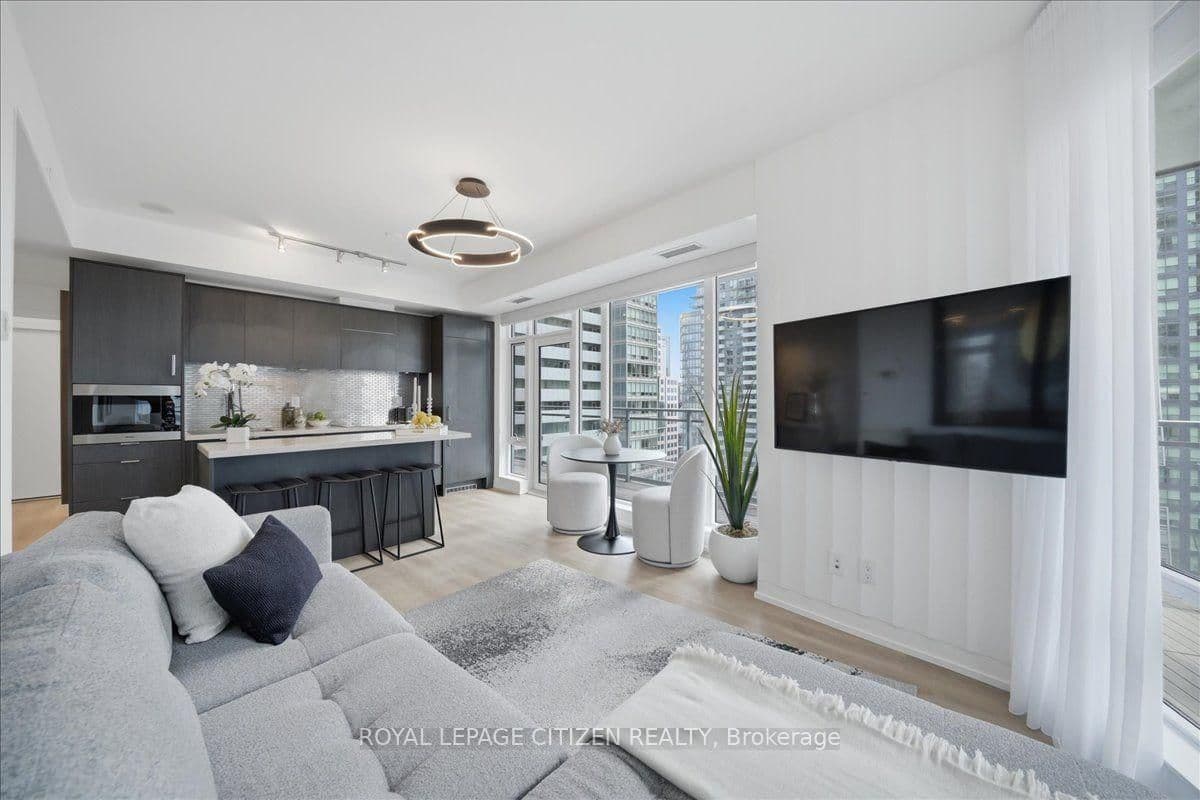 21 Widmer Street, Unit 1911 thumbnail 18