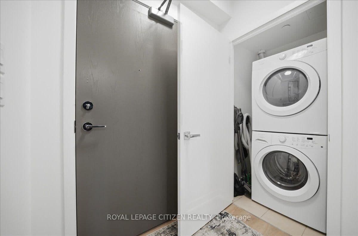21 Widmer Street, Unit 1911 thumbnail 4