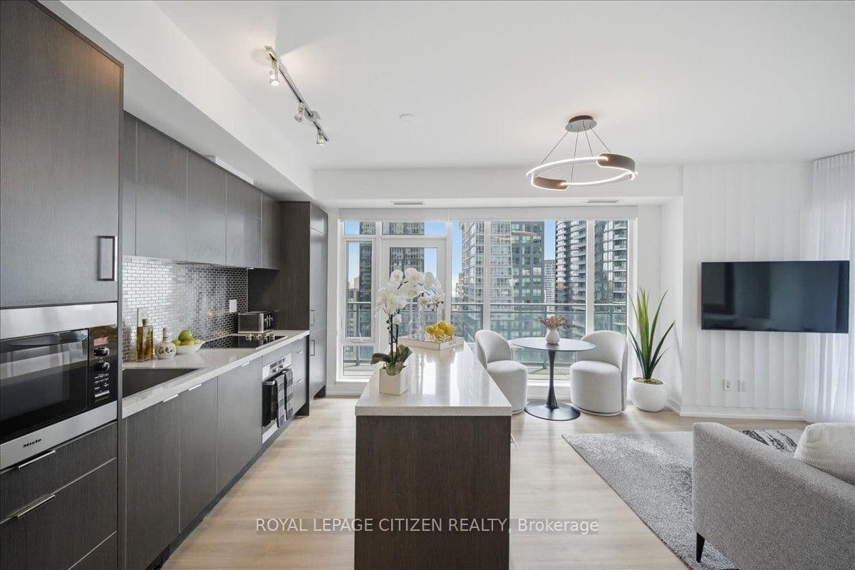 21 Widmer Street, Unit 1911 thumbnail 8