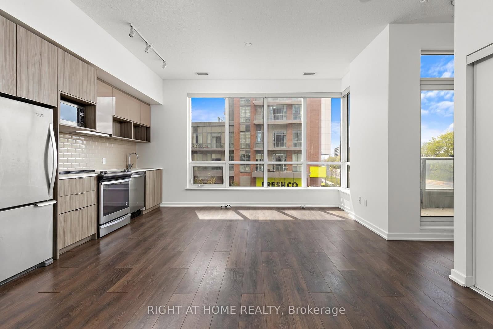 52 Forest Manor Road, Unit 108 thumbnail 14