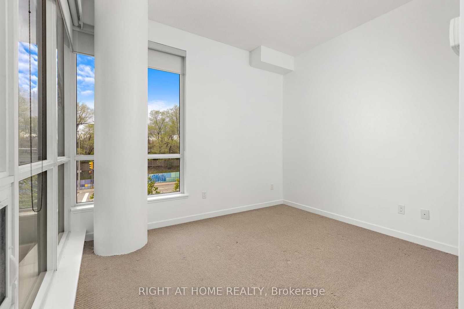 52 Forest Manor Road, Unit 108 thumbnail 16