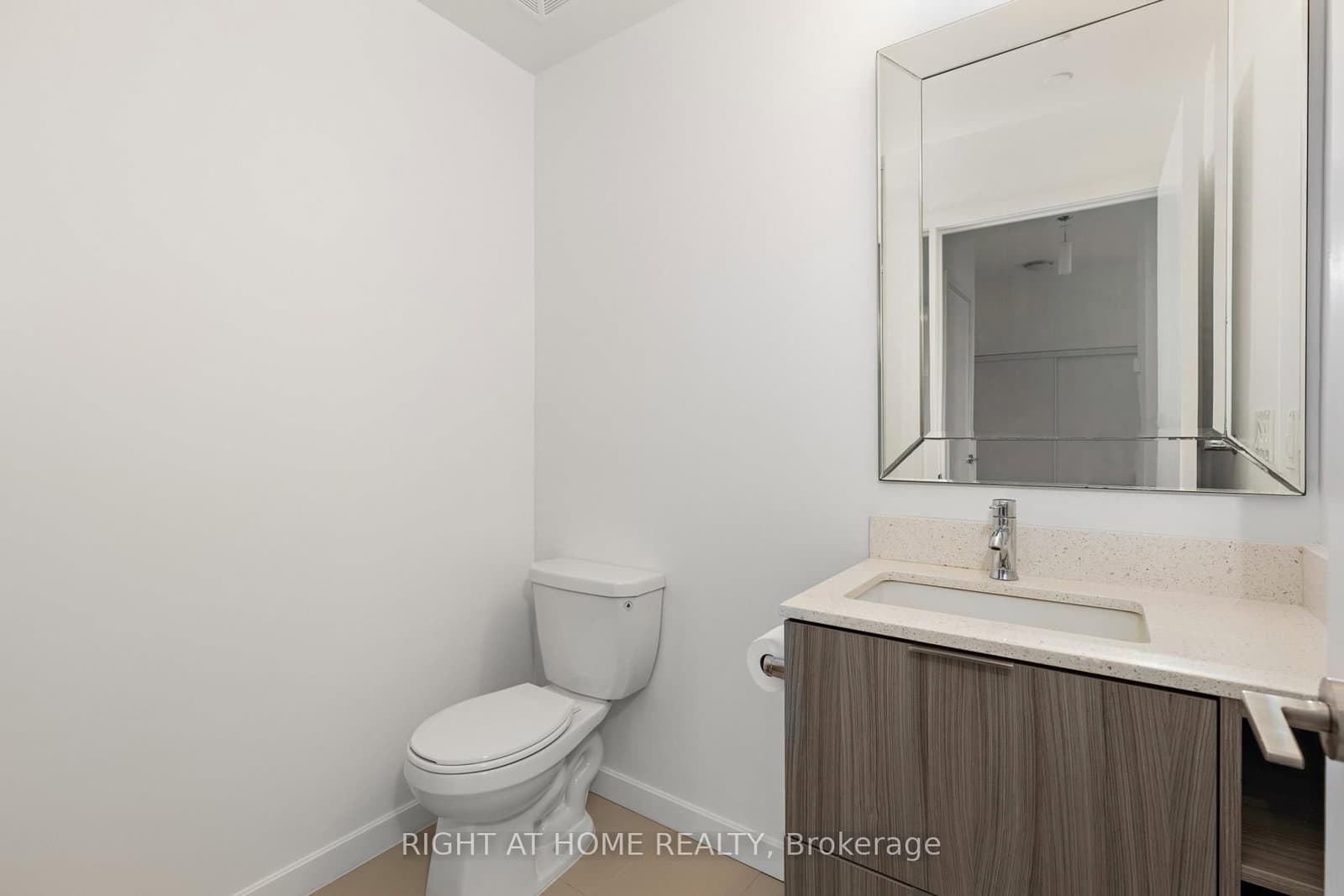 52 Forest Manor Road, Unit 108 thumbnail 21