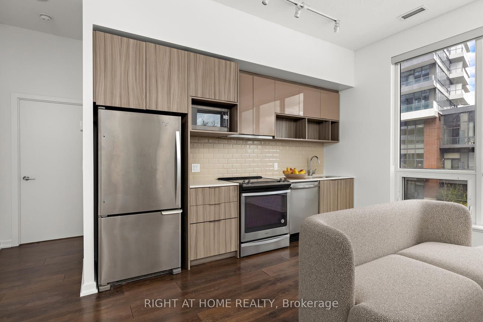 52 Forest Manor Road, Unit 108 thumbnail 6