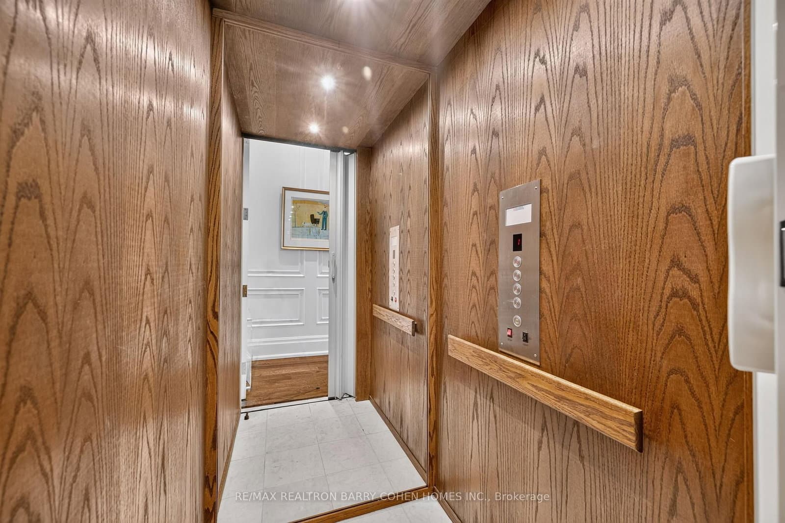 20B Woodlawn Avenue W thumbnail 27