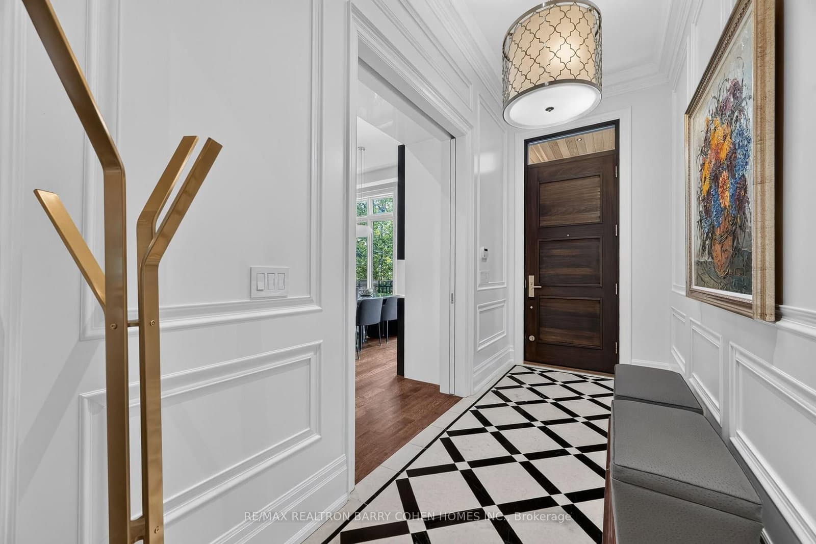 20B Woodlawn Avenue W thumbnail 3