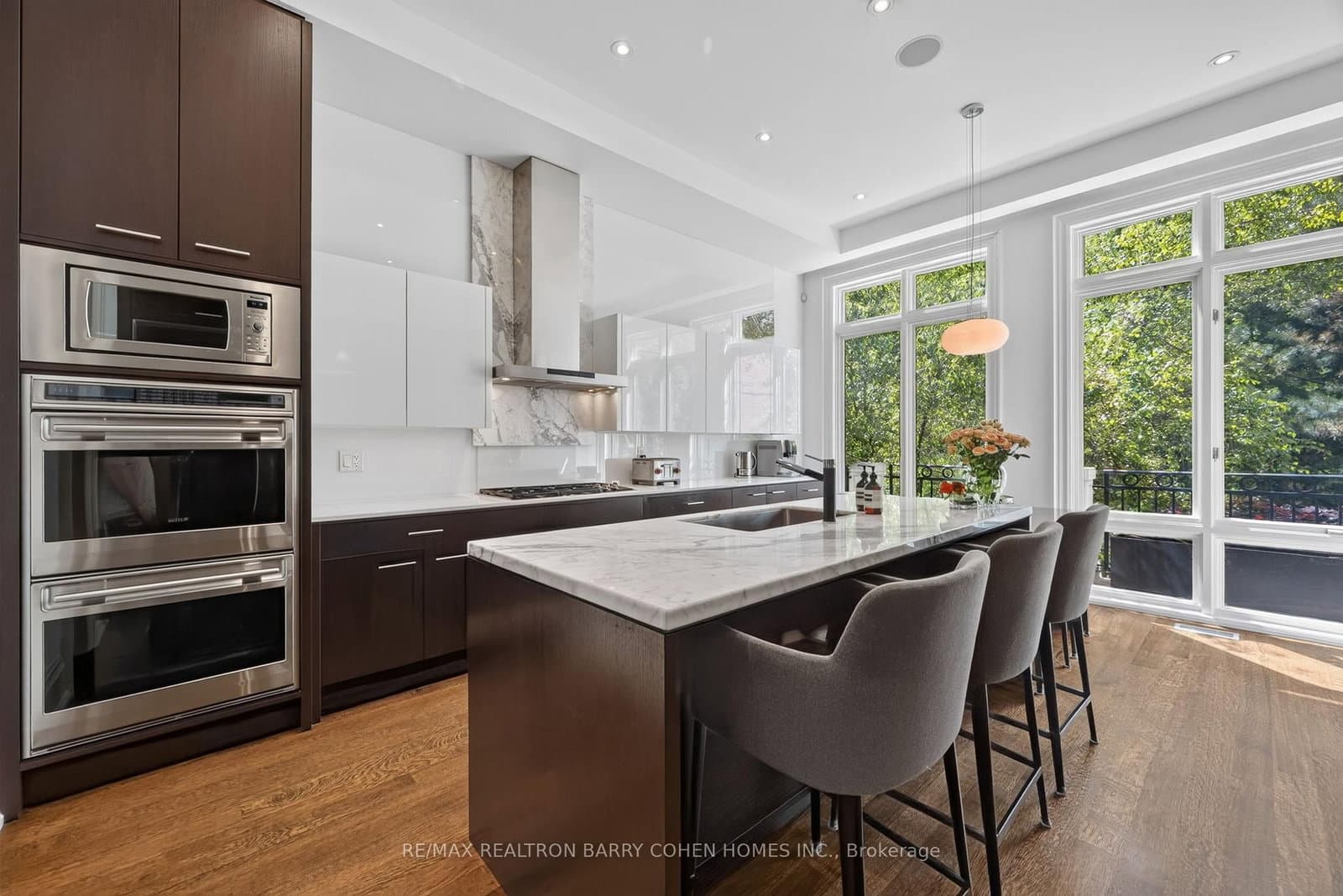 20B Woodlawn Avenue W thumbnail 4