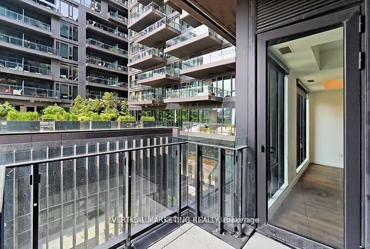 505 Richmond Street W, Unit 423 thumbnail 16