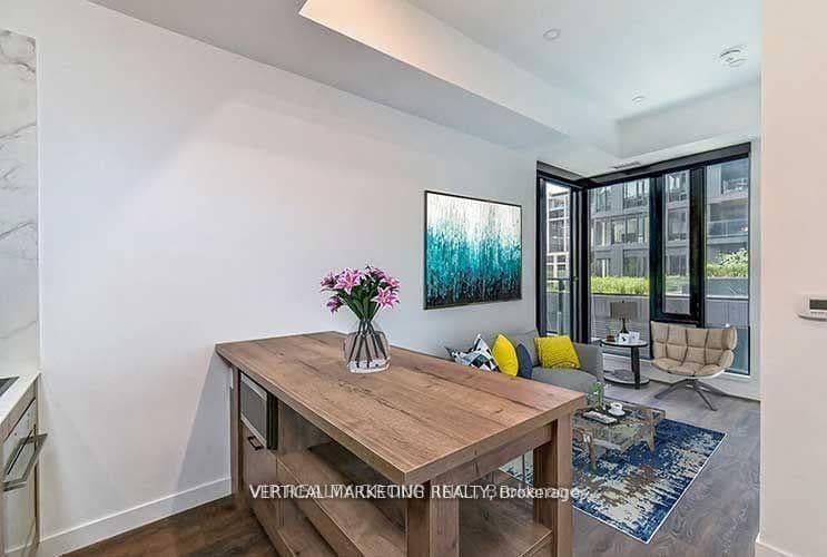 505 Richmond Street W, Unit 423 thumbnail 8