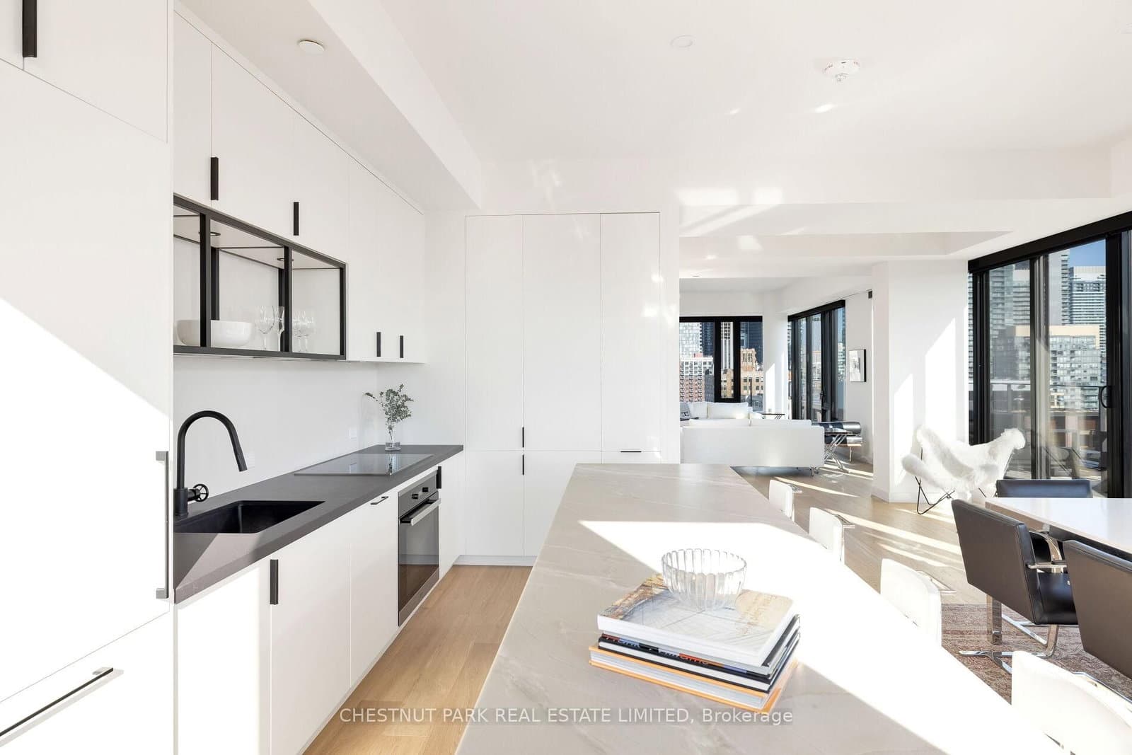 505 Richmond Street W, Unit 1311 thumbnail 20