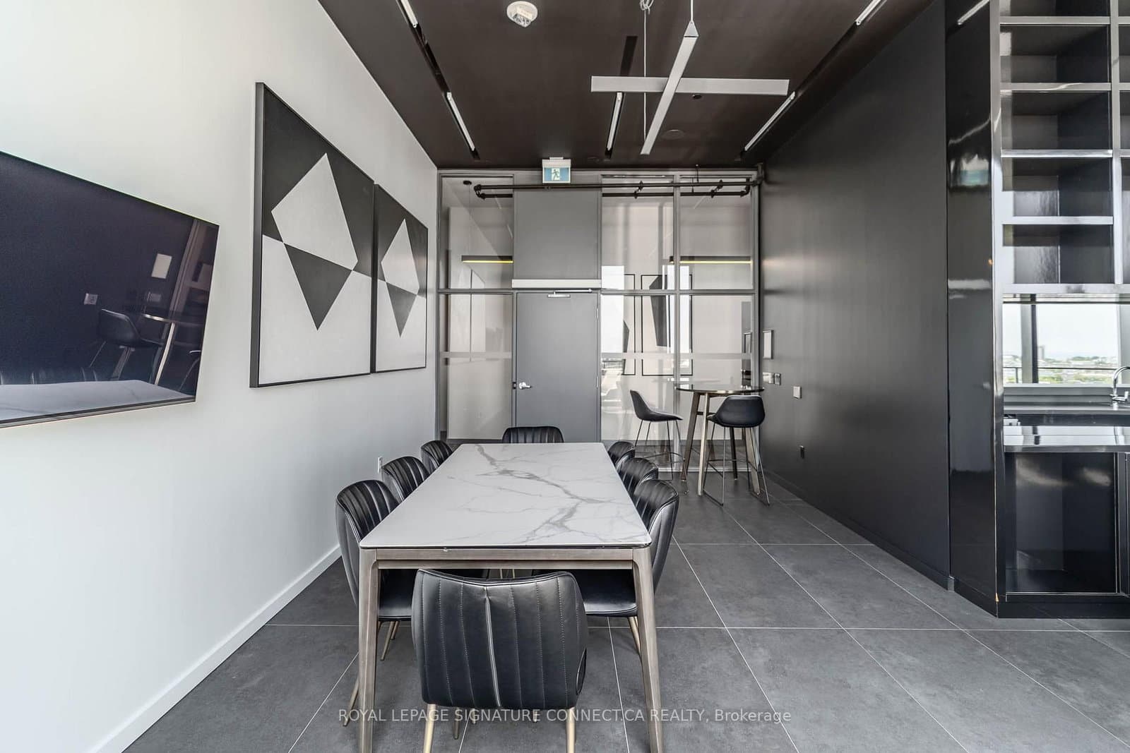 21 Lawren Harris Square, Unit 910 thumbnail 20